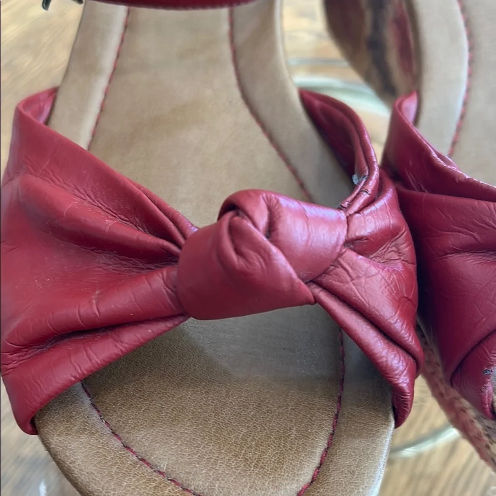 NWOT Montego Bay Club Red Floral Platform Wedge Espadrilles